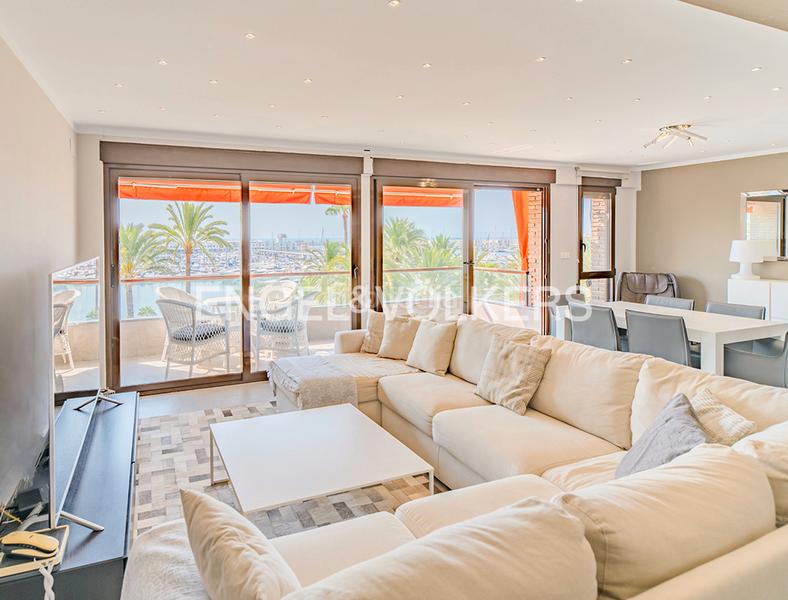 Foto 57ce4129-9c39-4828-a160-32c2431dcfd4. Appartamento in calle san fernando 13 in Casco Antiguo - Sta. Cruz - Ayuntamiento Alicante