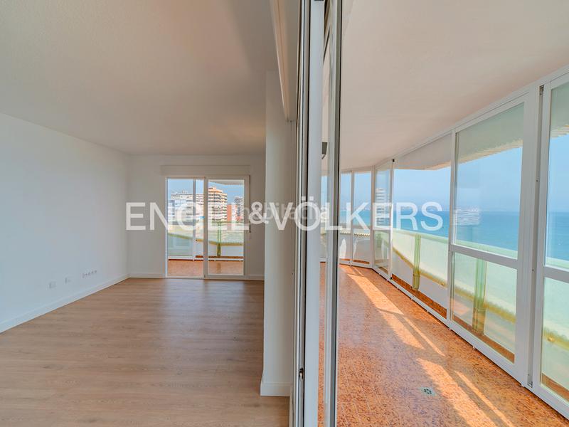 Foto 619f6c06-94c7-4182-8796-513922518db0. Affitto appartamento in avenida de niza 2 in Playa de San Juan Alicante