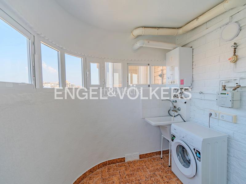 Foto a8bc3b6d-0f44-492e-802c-6ff940465603. Affitto appartamento in avenida de niza 2 in Playa de San Juan Alicante