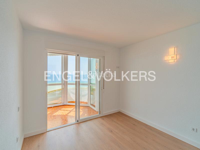 Foto c4449e30-a330-45b7-bfa2-b27397c3d02e. Affitto appartamento in avenida de niza 2 in Playa de San Juan Alicante