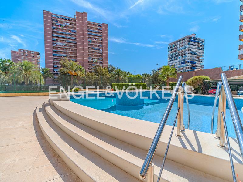 Foto a81653e3-5546-4438-a039-1606d1237559. Apartament a avinguda de la costa blanca 135 a Playa de San Juan Alicante