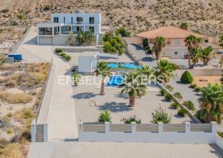 Xalet  Calle montíboli 40. Lujo y exquisitez en mutxamel