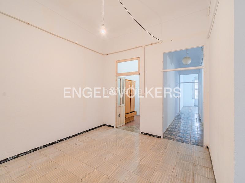 Foto 039c874d-0264-4e37-a2af-855cdefc139c. Gebäude in calle josé gutiérrez petén 3 in Mercado Alicante