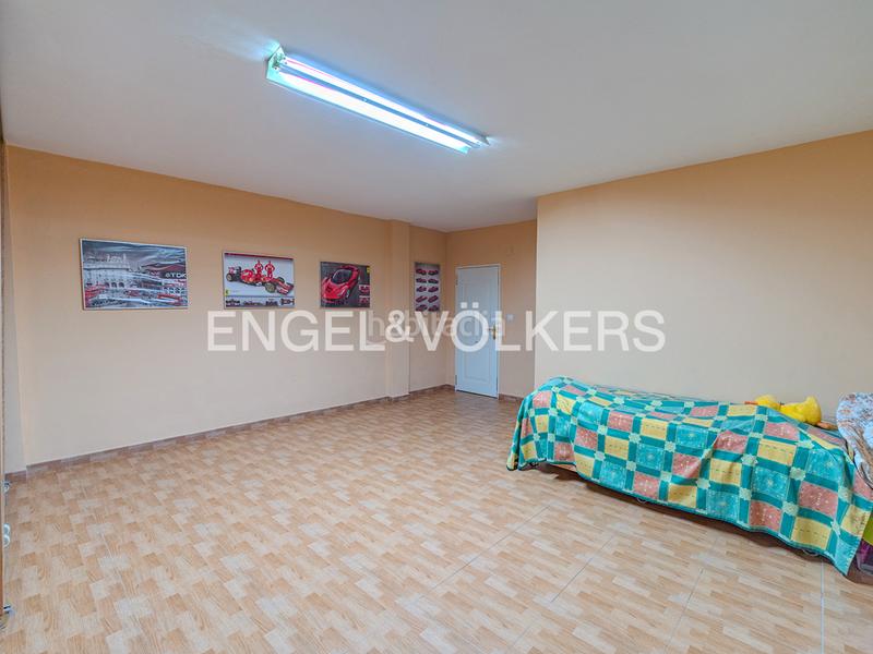 Foto 395b4c37-3ea0-4000-a6bb-97f6a367cdb9. Chalet encantador chalet con piscina en Centro Mutxamel