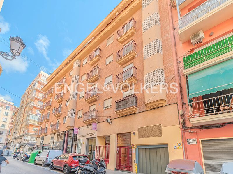 Foto f1e02bab-3b7c-4181-8dea-652b985ba0b8. Flat with heating parking in Barrio del Centro Alicante