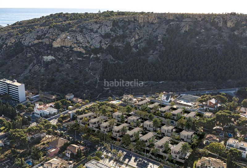 Foto 3b99ed42-d57b-4180-aed1-57c7b87c3372. Xalet a avinguda albufereta 36 a Vistahermosa Alicante