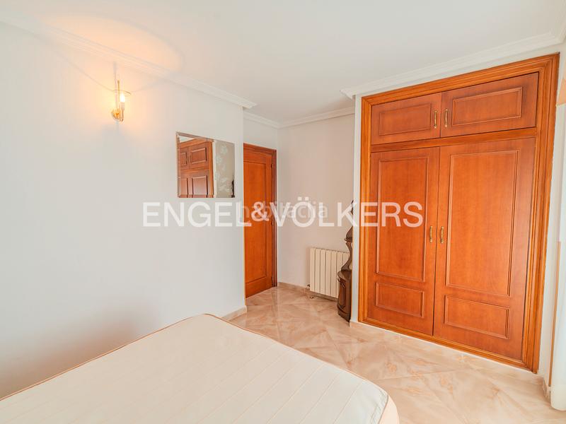 Foto 2656e441-bfc6-4fce-a1fc-58d683a89390. Pis a carrer d'alboran 1 a Playa Muchavista Campello (el)