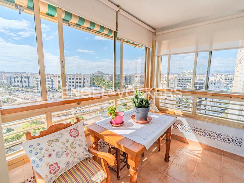 Foto 82ee74d5-14a1-4636-ba4d-503f3515d3f9. Pis a carrer d'alboran 1 a Playa Muchavista Campello (el)