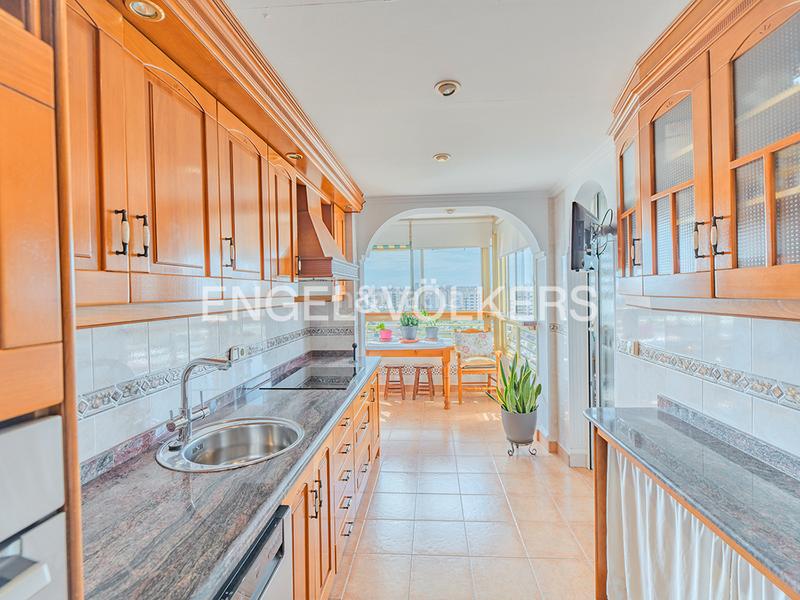 Foto e0b1c143-7442-440a-a51c-0c06efb47bdd. Pis a carrer d'alboran 1 a Playa Muchavista Campello (el)