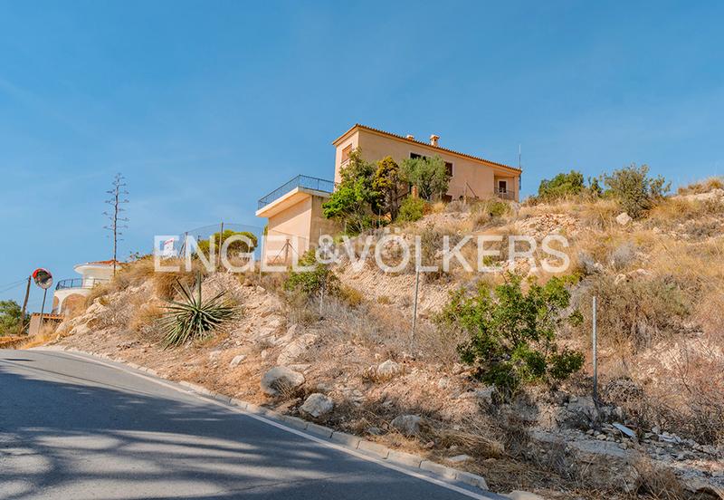 Foto 9ca4ce4f-f65f-46c4-a387-c41b10cf9056. Terreny residencial a Pueblo Español-Coveta Fumá Campello (el)