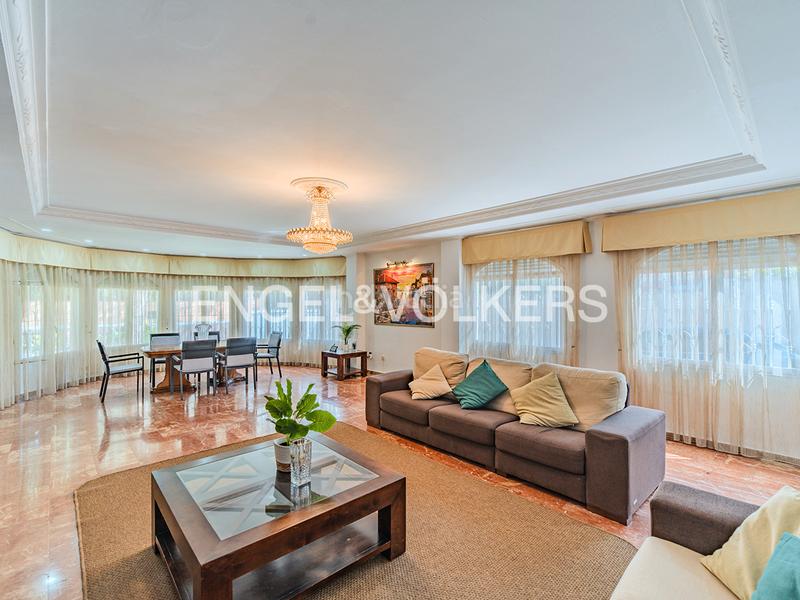 Foto 38f6c0b0-3c24-4e7e-b52a-1c9f4636fd7f. Chalet avec cheminée chauffage parking piscine dans Mutxamel