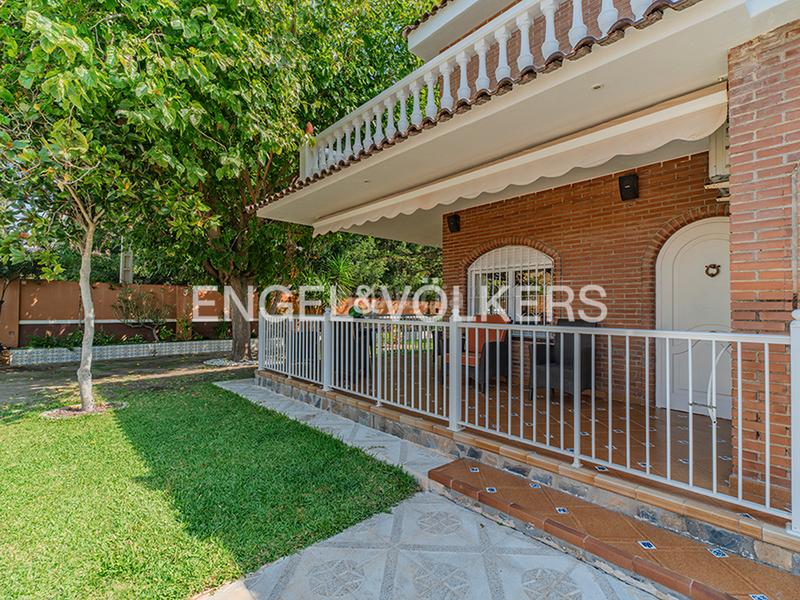 Foto 9eb75655-bec9-4ed5-a25e-c998f5746b81. Chalet avec cheminée chauffage parking piscine dans Mutxamel