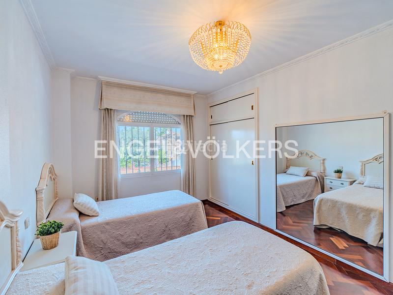 Foto e0fdb23c-73f6-4025-8b49-2db8f18e90cf. Chalet avec cheminée chauffage parking piscine dans Mutxamel