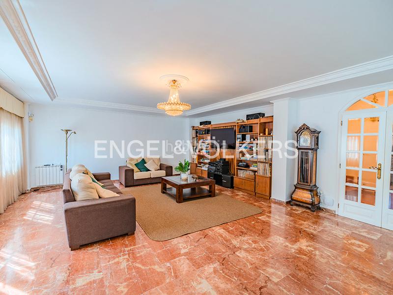 Foto f5dba7e8-c77f-473a-aab2-3672760f1db0. Chalet avec cheminée chauffage parking piscine dans Mutxamel