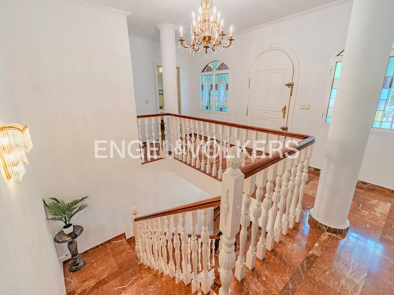 Foto fec9db64-288d-499a-9b46-06caf8269705. Chalet avec cheminée chauffage parking piscine dans Mutxamel