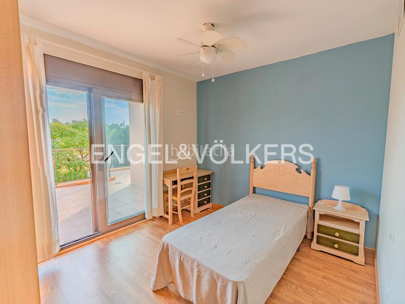 Foto 10aa44da-69ee-44bc-9396-c370ebba1cee. Chalet in avinguda de cova del llop marí 50 in Pueblo Español-Coveta Fumá Campello (el)