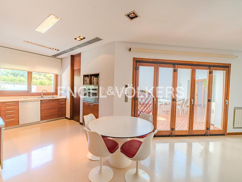 Foto 6c158bf9-00bf-4ab3-8f72-15766ab6675e. Chalet mit kamin heizung parking pool in Jubalcoi Elche / Elx