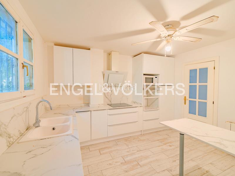 Foto 5f2e8bba-cf9a-4f31-9c29-04198f2c9c13. Xalet a carrer de la boira 3 a Bonalba-Cotoveta Mutxamel