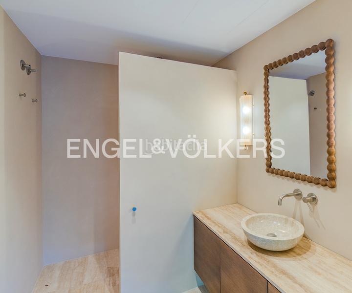 Foto 37afb287-75c0-4c00-a0a3-a9f4f841027a. Chalet con camino riscaldamento parcheggio piscina in Alicante