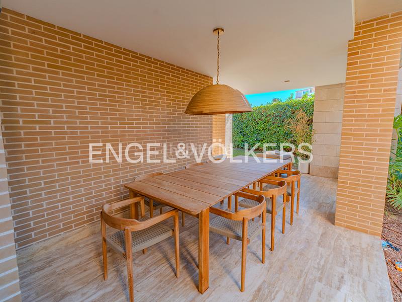 Foto 3a990623-bff8-4690-a586-2800bf6ae9b5. Chalet con camino riscaldamento parcheggio piscina in Alicante