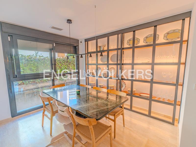 Foto 7612f9ff-1691-4657-a76c-db20a3f8a429. Chalet con camino riscaldamento parcheggio piscina in Alicante