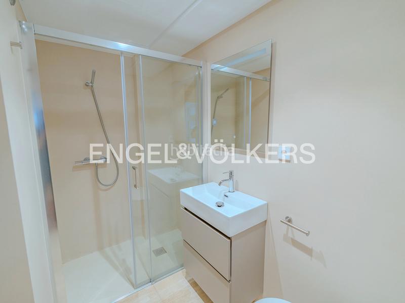 Foto 83e91220-e085-4d27-8524-84dee2781385. Chalet con camino riscaldamento parcheggio piscina in Alicante