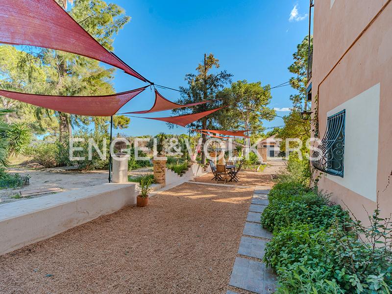 Foto 486f78c3-97ab-45b7-8fc6-39768fc4022a. Xalet amb calefacció a Villafranqueza Alicante