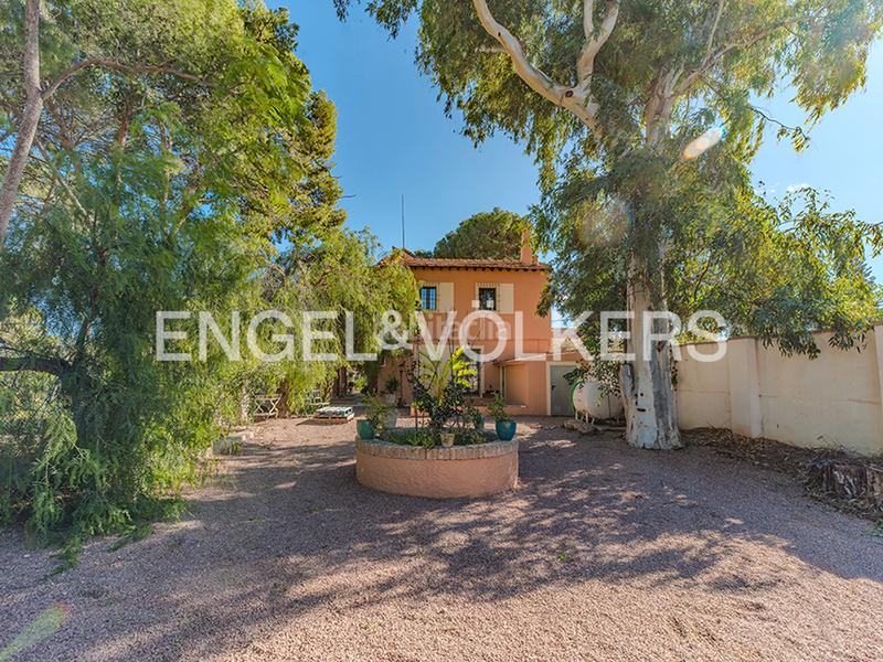 Foto fe00b5aa-df4b-4dc7-857c-288c05c4b89c. Xalet amb calefacció a Villafranqueza Alicante