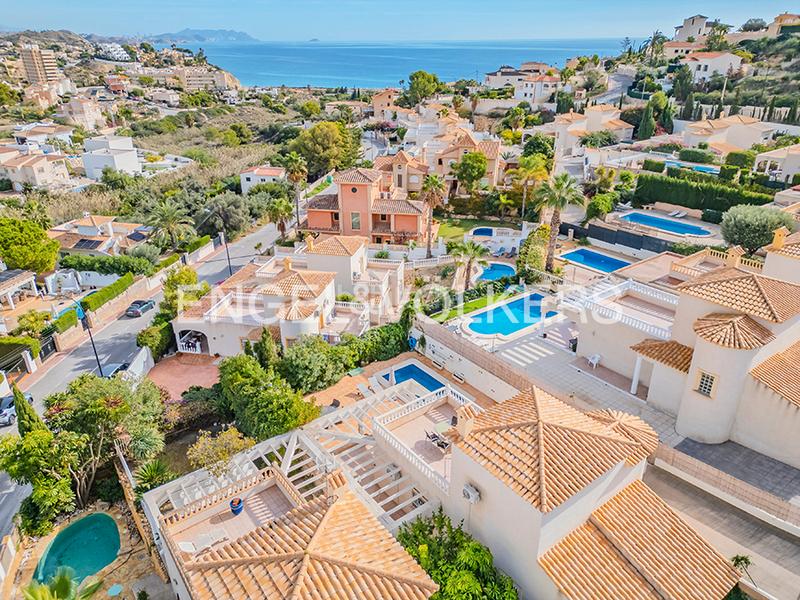 Foto 451f76ec-e25b-409f-be32-a34bb9e10b8c. Chalet mit heizung parking pool in Pueblo Acantilado-Lanuza Campello (el)