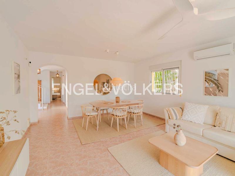 Foto 7ae9da27-27cc-480f-af2b-b999a105be06. Chalet mit heizung parking pool in Pueblo Acantilado-Lanuza Campello (el)