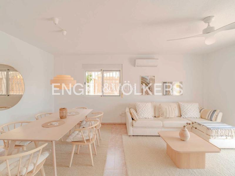 Foto 853ae96d-6c4a-4d33-8b65-66e7e85d237c. Chalet mit heizung parking pool in Pueblo Acantilado-Lanuza Campello (el)