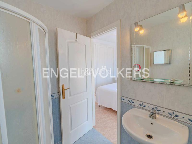 Foto 9320fc80-bc6b-43f3-98d6-e50cd52c84b3. Chalet mit heizung parking pool in Pueblo Acantilado-Lanuza Campello (el)