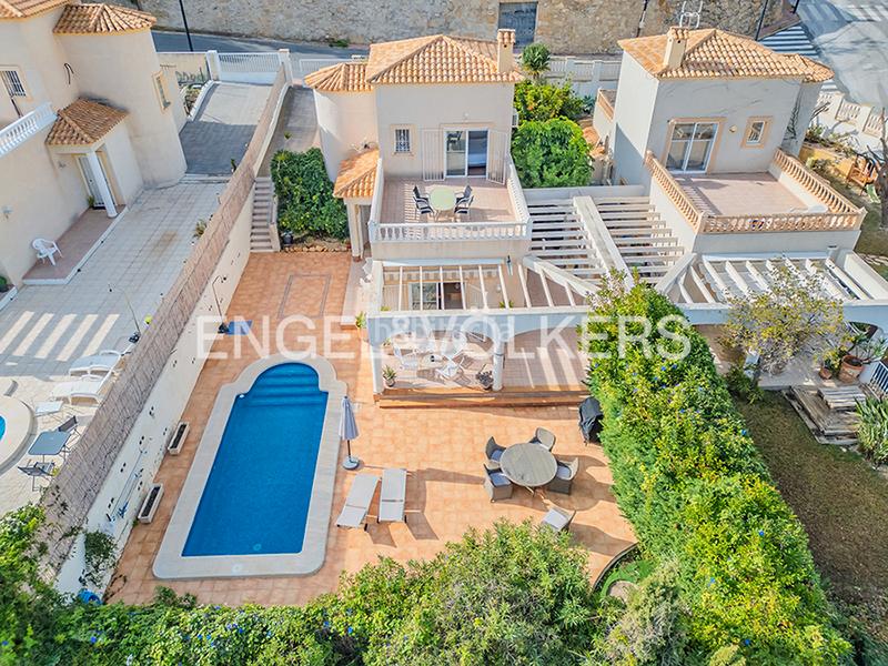 Foto b660e0a8-3723-4760-b84e-eca45f249a08. Chalet mit heizung parking pool in Pueblo Acantilado-Lanuza Campello (el)