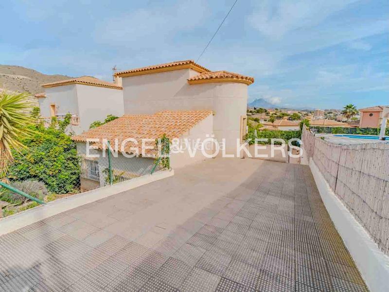 Foto e10dcbdd-5e62-4e7f-a462-4d2ec28a1cd1. Chalet mit heizung parking pool in Pueblo Acantilado-Lanuza Campello (el)