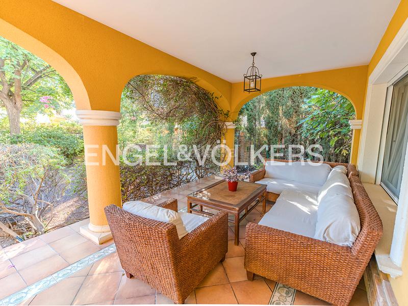 Foto 0c569eee-b567-4bdb-b601-cfbafebab150. Chalet espectacular villa mediterránea en bonalba golf en Mutxamel