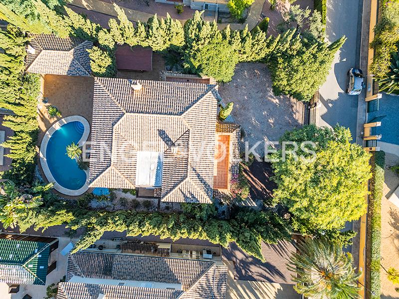 Foto 2b8d0676-b245-483f-b6d6-193963422cc0. Chalet espectacular villa mediterránea en bonalba golf en Mutxamel