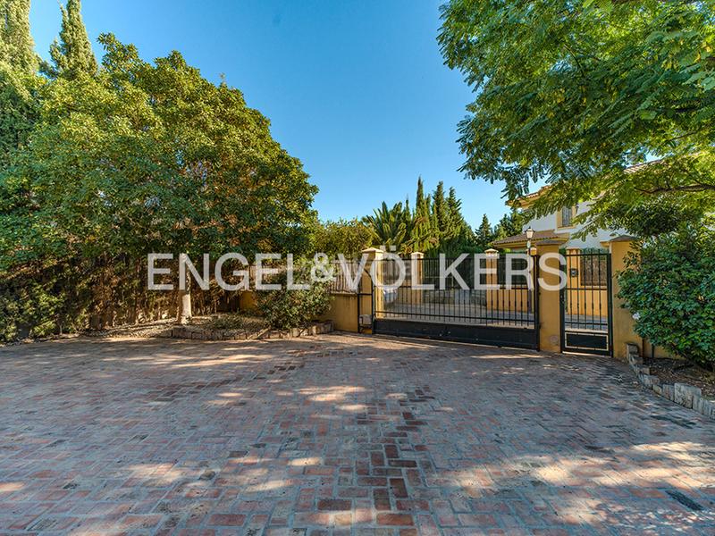 Foto 72a68db5-b890-4ee6-b735-05e0e0b0910a. Chalet espectacular villa mediterránea en bonalba golf en Mutxamel