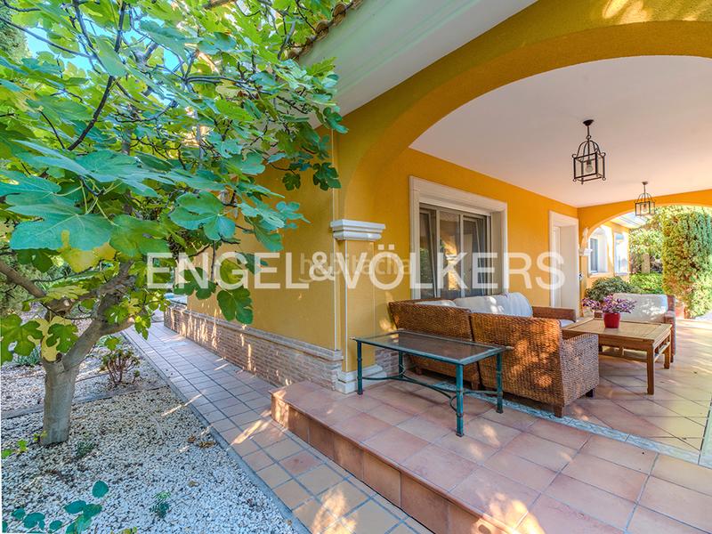 Foto 8a15a391-0a2a-453e-86c1-b1e2c8e38f88. Chalet espectacular villa mediterránea en bonalba golf en Mutxamel