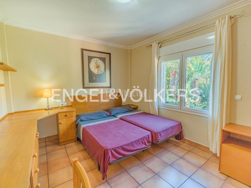 Foto c0b84d79-58d9-44e9-8005-303db62956ab. Chalet espectacular villa mediterránea en bonalba golf en Mutxamel