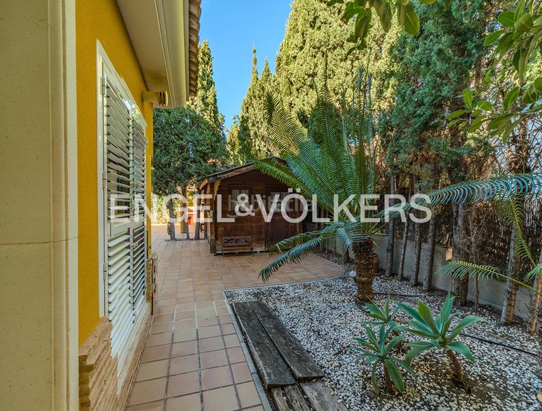 Foto e420d4aa-10f0-4caa-a38f-79195c5d3229. Chalet espectacular villa mediterránea en bonalba golf en Mutxamel