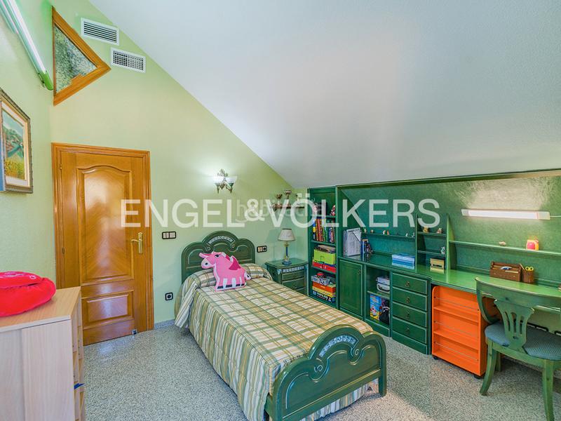 Foto 2dc5c3be-fdbe-4463-8d20-ccc73682bee9. Chalet villa de excepción en Sol y Luz en Sol y Luz Sant Vicent del Raspeig