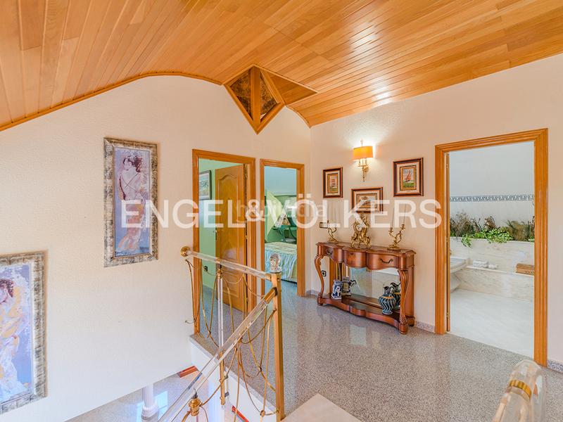 Foto 32027702-dd30-4b51-bc33-3974a2601bd8. Chalet villa de excepción en Sol y Luz en Sol y Luz Sant Vicent del Raspeig