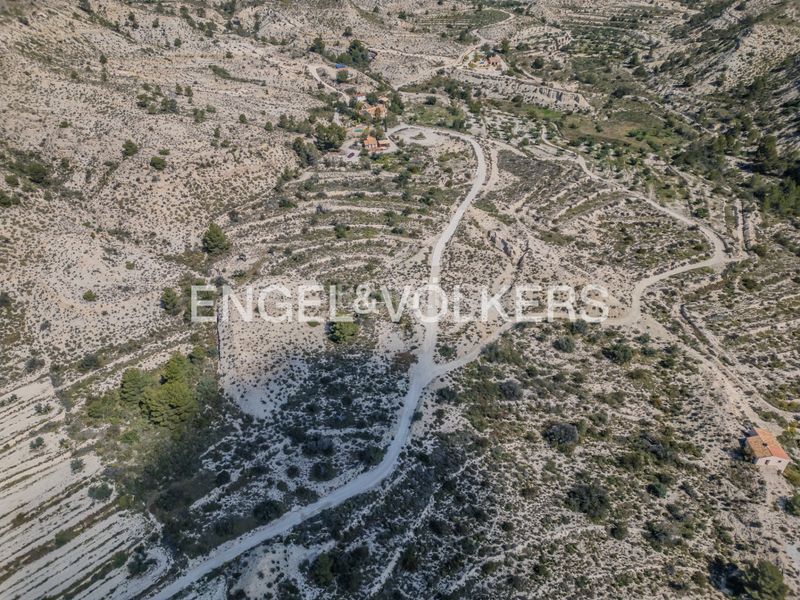 Foto da22f1ea-5383-4e82-8d71-ae1b109070d9. Xalet amb xemeneia calefacció piscina a Xixona