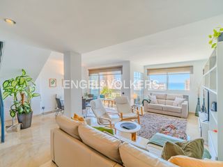 Penthouse  Avenida benidorm. Espectacular ático con vistas al mar en playa san juan