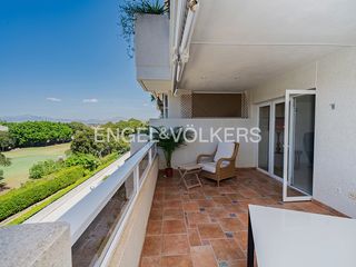 Pis a Avenida pintor fernando soria 36. Elegante piso en exclusiva urbanización de alicante golf