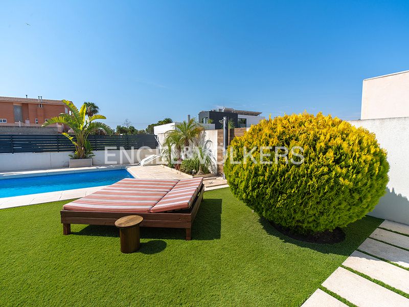 Foto 110c45a2-3384-44f8-9a96-f05262d3ba9f. Xalet amb calefacció aparcament piscina a Noroeste Santa Pola