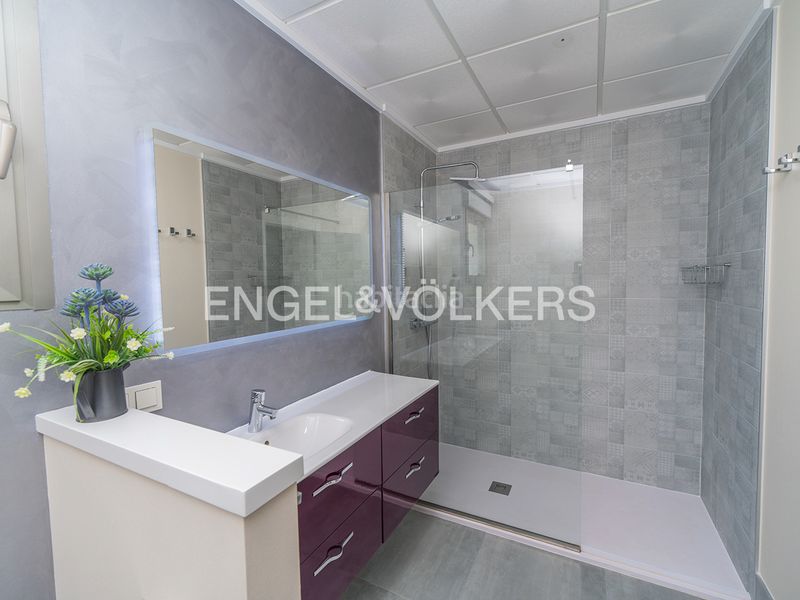 Foto be0f5762-e3d0-407e-9828-b40486bd8629. Xalet amb calefacció aparcament piscina a Noroeste Santa Pola
