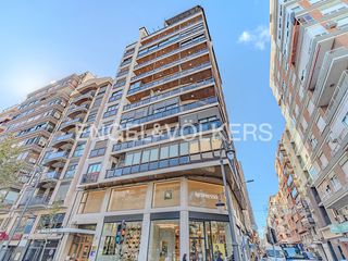 Pis  Avenida del doctor gadea 27. Increible oportunidad en esquina con gadea