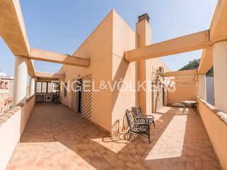 Ático  Calle díaz moreu 20. Ático con 128 m² de terrazas en el centro