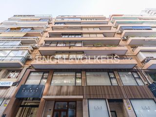 Pis a Carrer alemania 6. Amplia vivienda para reformar en el centro